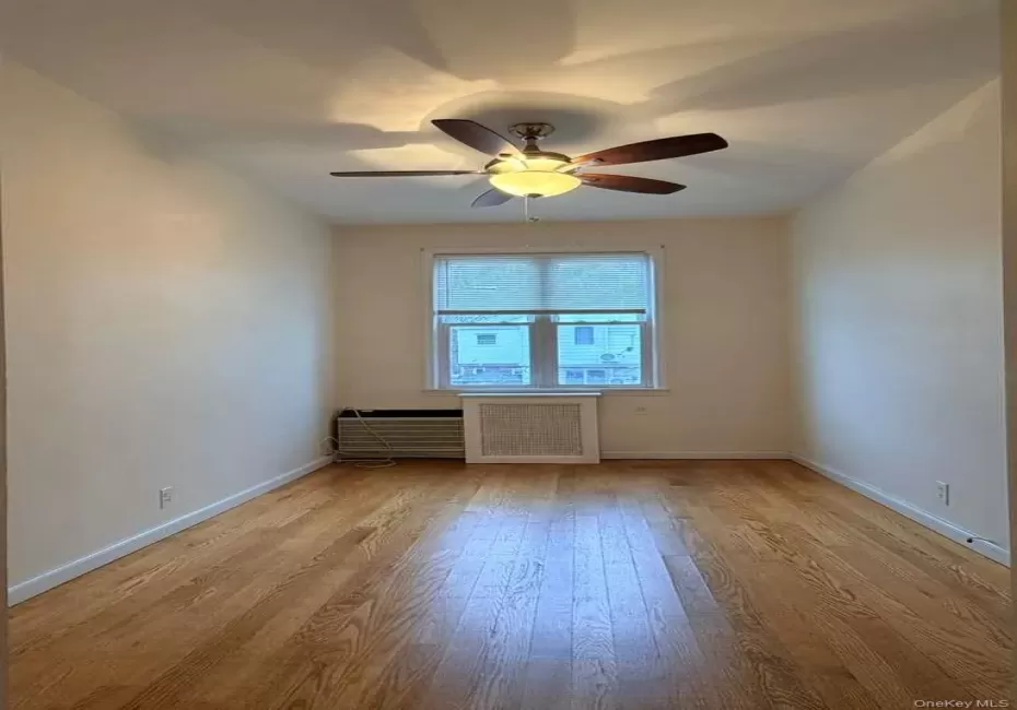 7731 166th Street, New York, NY, 3 Bedrooms Bedrooms, 4 Rooms Rooms,1 BathroomBathrooms,Residential Lease,For Rent,166th,0,1012300 7731 166th Street, New York, NY, 3 Bedrooms Bedrooms, 4 Rooms Rooms,1 BathroomBathrooms,Residential Lease,For Rent,166th,0,1012300