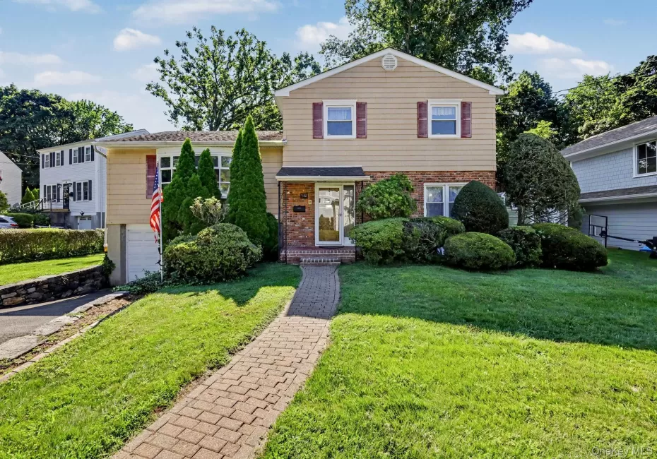 132 Laurel Avenue, Mamaroneck, NY, 3 Bedrooms Bedrooms, 7 Rooms Rooms,2 BathroomsBathrooms,Residential,For Rent,Laurel,0,1042237 132 Laurel Avenue, Mamaroneck, NY, 3 Bedrooms Bedrooms, 7 Rooms Rooms,2 BathroomsBathrooms,Residential,For Rent,Laurel,0,1042237