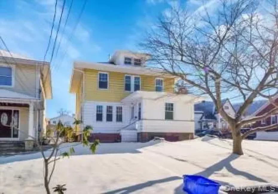39 Westside Avenue, Haverstraw, NY, 5 Bedrooms Bedrooms, 7 Rooms Rooms,1 BathroomBathrooms,Residential,For Rent,Westside,0,963556 39 Westside Avenue, Haverstraw, NY, 5 Bedrooms Bedrooms, 7 Rooms Rooms,1 BathroomBathrooms,Residential,For Rent,Westside,0,963556