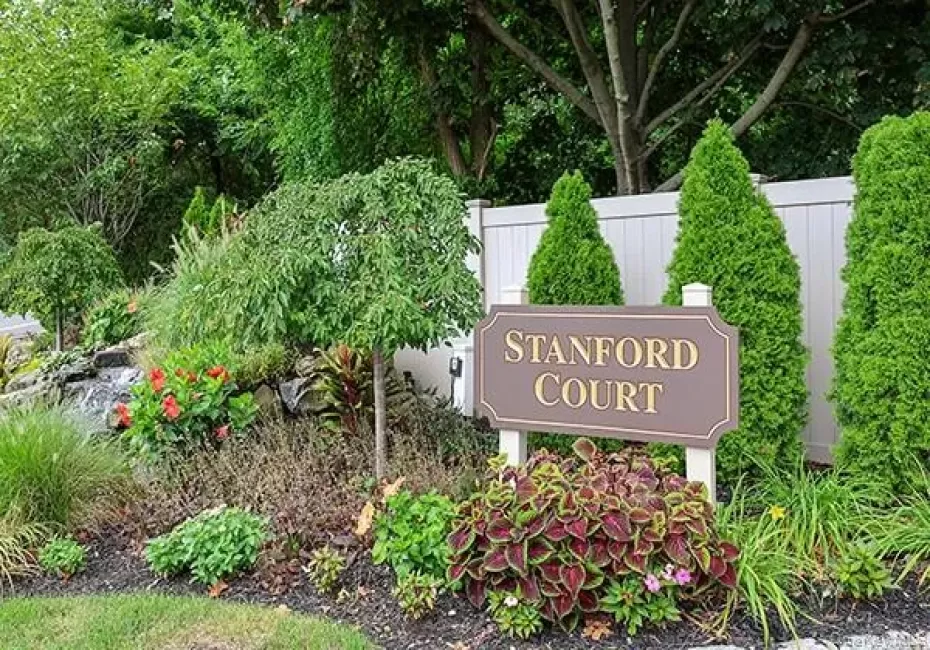 11 Stanford Court, Hempstead, NY, 2 Bedrooms Bedrooms, 5 Rooms Rooms,2 BathroomsBathrooms,Residential,For Rent,Stanford,0,1046675 11 Stanford Court, Hempstead, NY, 2 Bedrooms Bedrooms, 5 Rooms Rooms,2 BathroomsBathrooms,Residential,For Rent,Stanford,0,1046675