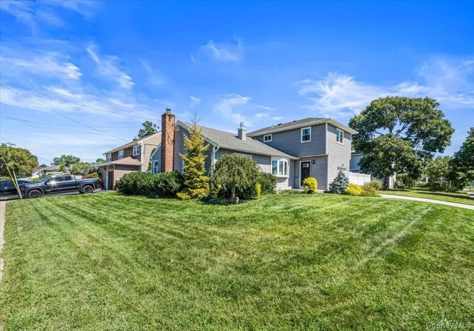 1845 Relyea Drive, Hempstead, NY, 4 Bedrooms Bedrooms, 7 Rooms Rooms,3 BathroomsBathrooms,Residential,For Rent,Relyea,0,1048147 1845 Relyea Drive, Hempstead, NY, 4 Bedrooms Bedrooms, 7 Rooms Rooms,3 BathroomsBathrooms,Residential,For Rent,Relyea,0,1048147