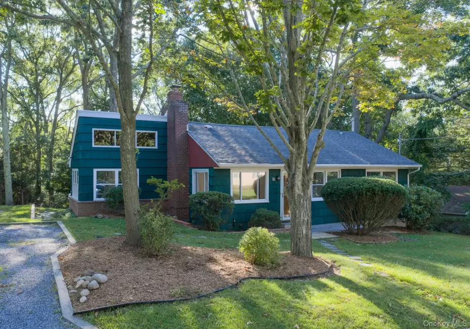 69 Herod Point Road, Riverhead, NY, 3 Bedrooms Bedrooms, 6 Rooms Rooms,1 BathroomBathrooms,Residential,For Rent,Herod Point,0,1037765 69 Herod Point Road, Riverhead, NY, 3 Bedrooms Bedrooms, 6 Rooms Rooms,1 BathroomBathrooms,Residential,For Rent,Herod Point,0,1037765