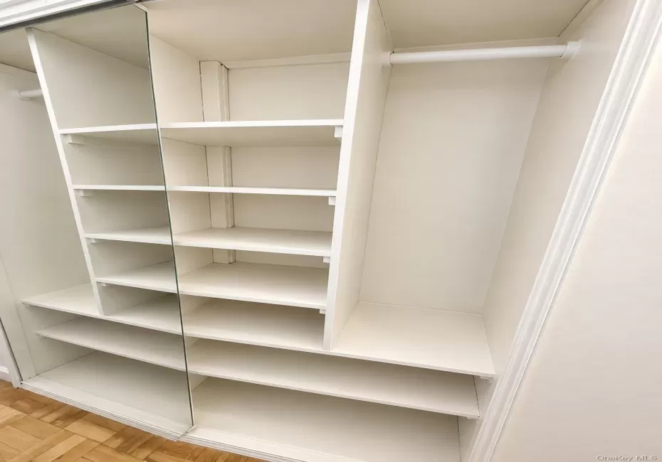 1920 Mc Graw Avenue, New York, NY, 3 Bedrooms Bedrooms, 5 Rooms Rooms,1 BathroomBathrooms,Residential Lease,For Rent,Mc Graw,0,1050236 1920 Mc Graw Avenue, New York, NY, 3 Bedrooms Bedrooms, 5 Rooms Rooms,1 BathroomBathrooms,Residential Lease,For Rent,Mc Graw,0,1050236