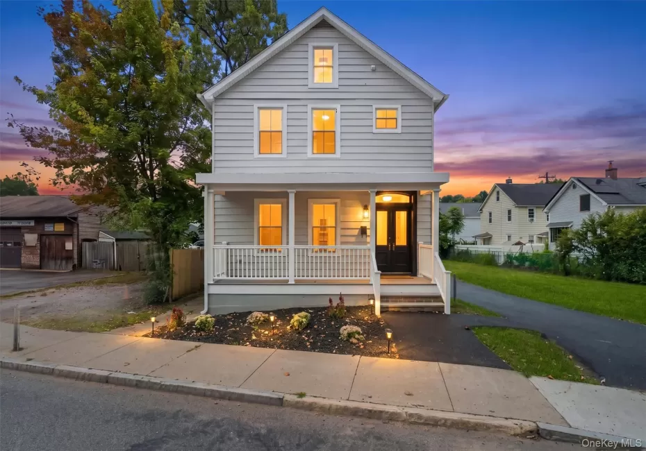 Virtually staged Virtually staged