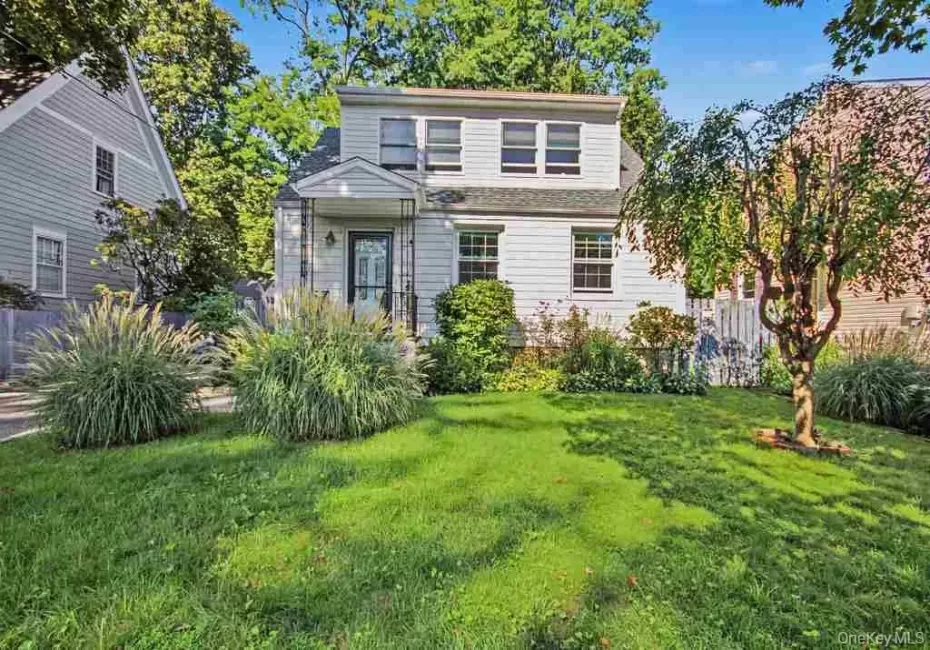 8 Curry Road, Greenburgh, NY, 3 Bedrooms Bedrooms, 6 Rooms Rooms,2 BathroomsBathrooms,Residential,For Rent,Curry,0,1050026 8 Curry Road, Greenburgh, NY, 3 Bedrooms Bedrooms, 6 Rooms Rooms,2 BathroomsBathrooms,Residential,For Rent,Curry,0,1050026