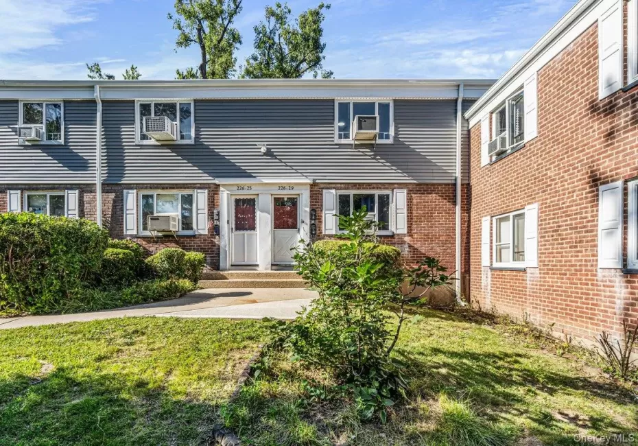 226-29 Manor Rd, New York, NY, 2 Bedrooms Bedrooms, 5 Rooms Rooms,1 BathroomBathrooms,Residential,For Rent,Manor Rd,0,1050321 226-29 Manor Rd, New York, NY, 2 Bedrooms Bedrooms, 5 Rooms Rooms,1 BathroomBathrooms,Residential,For Rent,Manor Rd,0,1050321