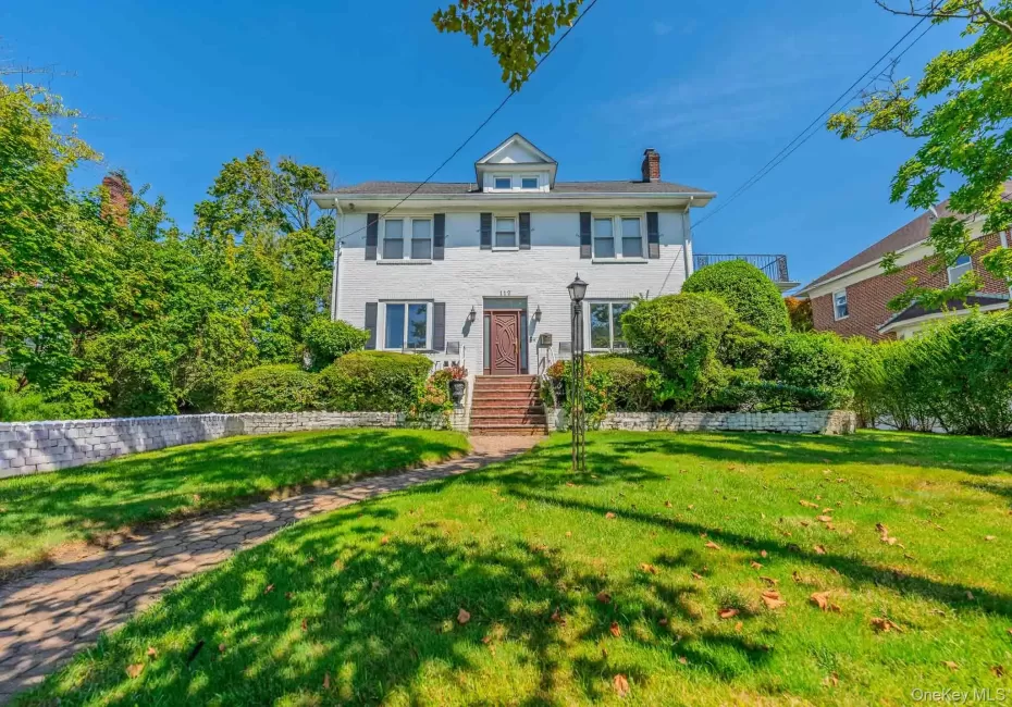 112 Harrison Street, Hempstead, NY, 4 Bedrooms Bedrooms, 9 Rooms Rooms,4 BathroomsBathrooms,Residential,For Rent,Harrison,0,1048336 112 Harrison Street, Hempstead, NY, 4 Bedrooms Bedrooms, 9 Rooms Rooms,4 BathroomsBathrooms,Residential,For Rent,Harrison,0,1048336