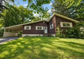 6 Byron Street, Clarkstown, NY, 3 Bedrooms Bedrooms, 5 Rooms Rooms,1 BathroomBathrooms,Residential,For Rent,Byron,0,1050094 6 Byron Street, Clarkstown, NY, 3 Bedrooms Bedrooms, 5 Rooms Rooms,1 BathroomBathrooms,Residential,For Rent,Byron,0,1050094