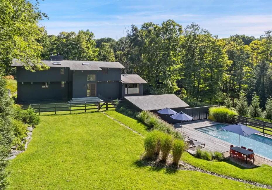 21 Black Spring Road, Bedford, NY, 4 Bedrooms Bedrooms, 12 Rooms Rooms,4 BathroomsBathrooms,Residential,For Rent,Black Spring,0,1050330 21 Black Spring Road, Bedford, NY, 4 Bedrooms Bedrooms, 12 Rooms Rooms,4 BathroomsBathrooms,Residential,For Rent,Black Spring,0,1050330