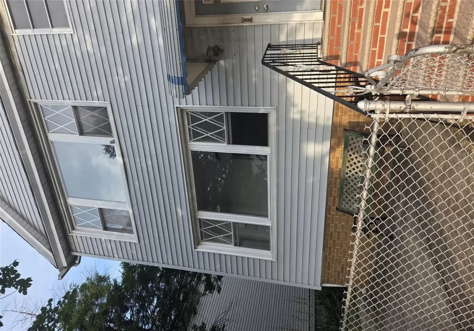 42-21 65th Place, New York, NY, 2 Bedrooms Bedrooms, 4 Rooms Rooms,1 BathroomBathrooms,Residential Lease,For Rent,65th,0,1050498 42-21 65th Place, New York, NY, 2 Bedrooms Bedrooms, 4 Rooms Rooms,1 BathroomBathrooms,Residential Lease,For Rent,65th,0,1050498