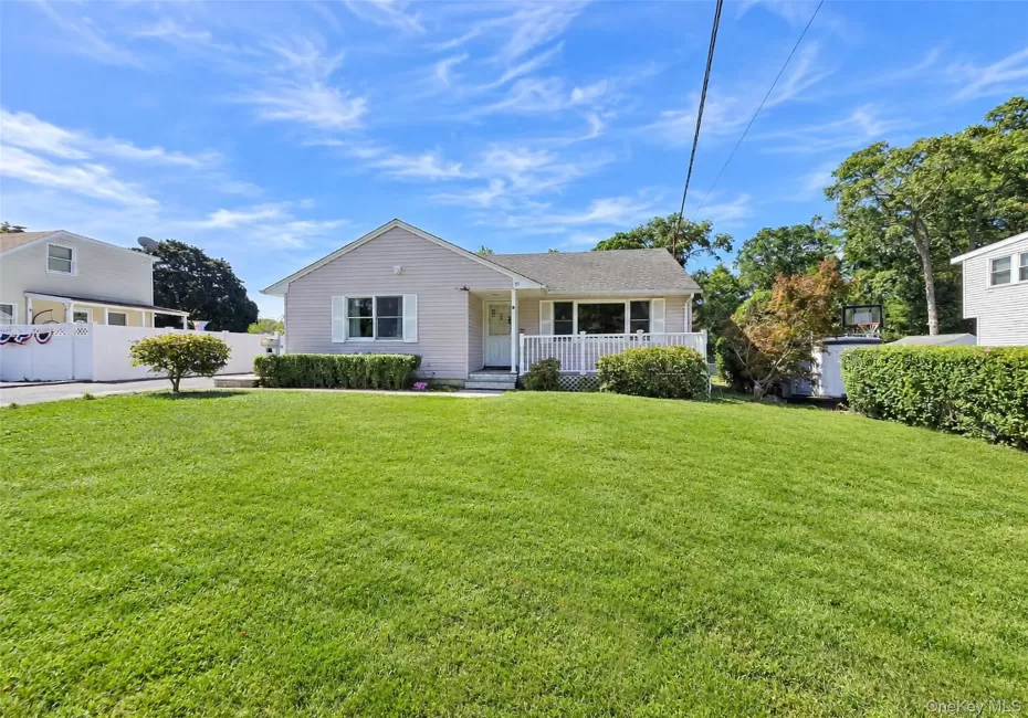 80 Carroll Avenue, Brookhaven, NY, 3 Bedrooms Bedrooms, 5 Rooms Rooms,2 BathroomsBathrooms,Residential,For Rent,Carroll,0,1050359 80 Carroll Avenue, Brookhaven, NY, 3 Bedrooms Bedrooms, 5 Rooms Rooms,2 BathroomsBathrooms,Residential,For Rent,Carroll,0,1050359