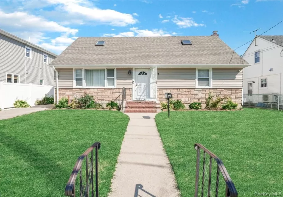 77 LITCHFIELD Avenue, Hempstead, NY, 4 Bedrooms Bedrooms, 10 Rooms Rooms,3 BathroomsBathrooms,Residential,For Rent,LITCHFIELD,0,1050396 77 LITCHFIELD Avenue, Hempstead, NY, 4 Bedrooms Bedrooms, 10 Rooms Rooms,3 BathroomsBathrooms,Residential,For Rent,LITCHFIELD,0,1050396