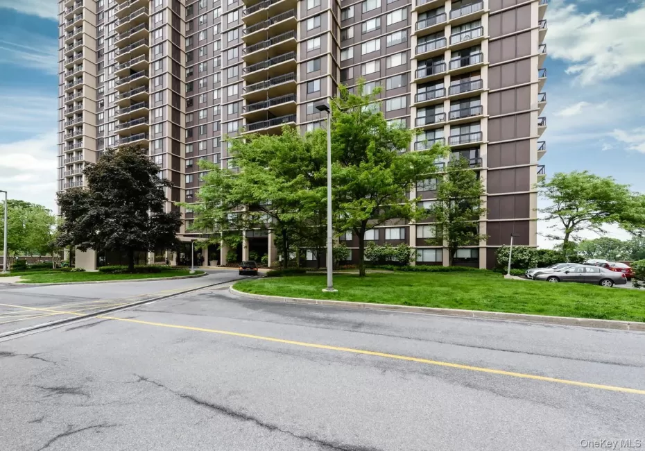 27110 Grand Central Parkway, New York, NY, 1 Bedroom Bedrooms, 4 Rooms Rooms,1 BathroomBathrooms,Residential,For Rent,Grand Central,0,1050400 27110 Grand Central Parkway, New York, NY, 1 Bedroom Bedrooms, 4 Rooms Rooms,1 BathroomBathrooms,Residential,For Rent,Grand Central,0,1050400