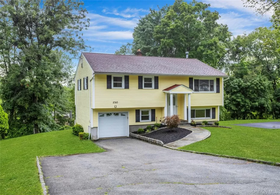 2743 Springhurst Street, Yorktown, NY, 4 Bedrooms Bedrooms, 12 Rooms Rooms,2 BathroomsBathrooms,Residential,For Rent,Springhurst,0,1050609 2743 Springhurst Street, Yorktown, NY, 4 Bedrooms Bedrooms, 12 Rooms Rooms,2 BathroomsBathrooms,Residential,For Rent,Springhurst,0,1050609