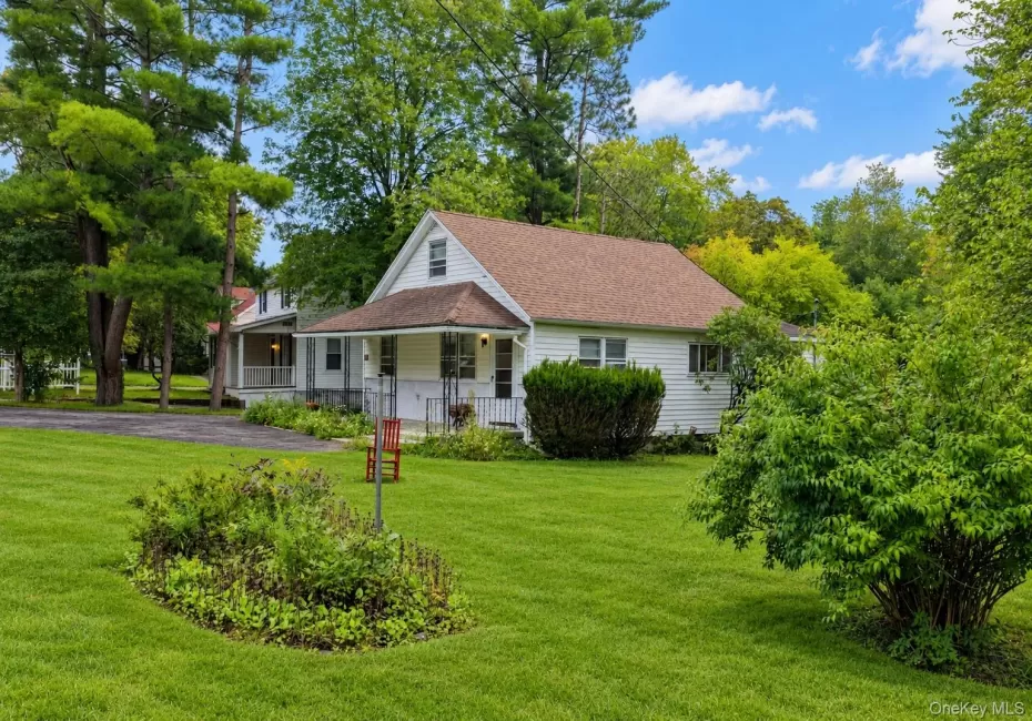 72 Bross Street, Cairo, NY, 3 Bedrooms Bedrooms, 6 Rooms Rooms,1 BathroomBathrooms,Residential,For Rent,Bross,0,1050689 72 Bross Street, Cairo, NY, 3 Bedrooms Bedrooms, 6 Rooms Rooms,1 BathroomBathrooms,Residential,For Rent,Bross,0,1050689
