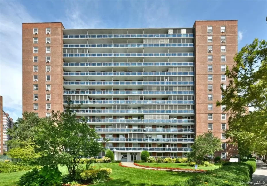 9737 63rd Road, New York, NY, 3 Bedrooms Bedrooms, 5 Rooms Rooms,1 BathroomBathrooms,Residential,For Rent,63rd,0,1050500 9737 63rd Road, New York, NY, 3 Bedrooms Bedrooms, 5 Rooms Rooms,1 BathroomBathrooms,Residential,For Rent,63rd,0,1050500
