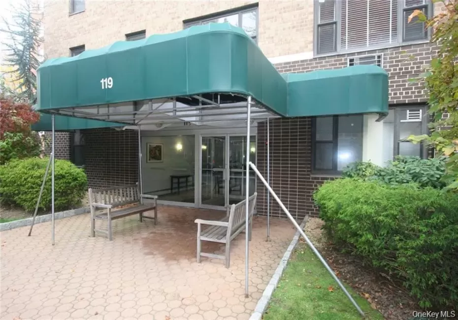 119 Hartsdale Avenue, Greenburgh, NY, 1 Bedroom Bedrooms, 4 Rooms Rooms,1 BathroomBathrooms,Residential,For Rent,Hartsdale,0,1050140 119 Hartsdale Avenue, Greenburgh, NY, 1 Bedroom Bedrooms, 4 Rooms Rooms,1 BathroomBathrooms,Residential,For Rent,Hartsdale,0,1050140