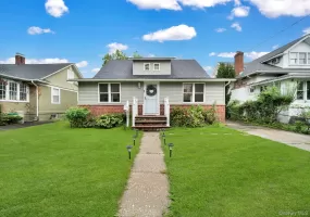 110 Park Avenue, Islip, NY, 4 Bedrooms Bedrooms, 7 Rooms Rooms,2 BathroomsBathrooms,Residential,For Rent,Park,0,1050572 110 Park Avenue, Islip, NY, 4 Bedrooms Bedrooms, 7 Rooms Rooms,2 BathroomsBathrooms,Residential,For Rent,Park,0,1050572