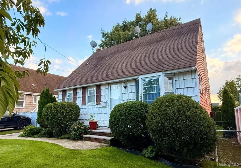 212 Ethel Street, Hempstead, NY, 3 Bedrooms Bedrooms, 6 Rooms Rooms,1 BathroomBathrooms,Residential Lease,For Rent,Ethel,0,1050469 212 Ethel Street, Hempstead, NY, 3 Bedrooms Bedrooms, 6 Rooms Rooms,1 BathroomBathrooms,Residential Lease,For Rent,Ethel,0,1050469