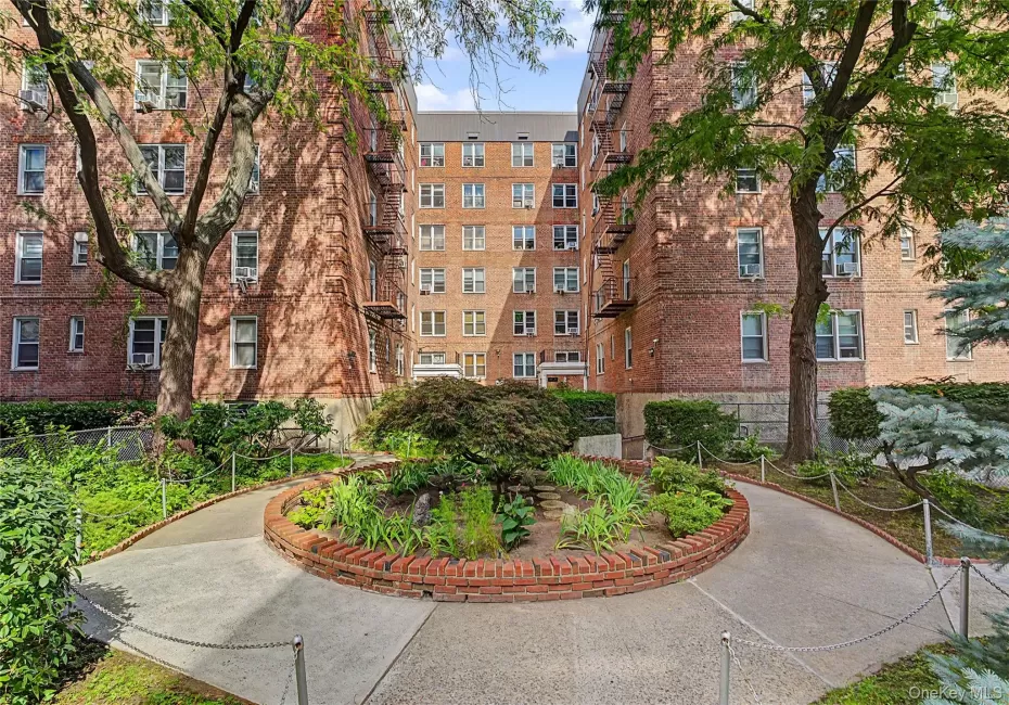 144-45 Sanford Avenue, New York, NY, 2 Bedrooms Bedrooms, 4 Rooms Rooms,1 BathroomBathrooms,Residential,For Rent,Sanford,0,1050622 144-45 Sanford Avenue, New York, NY, 2 Bedrooms Bedrooms, 4 Rooms Rooms,1 BathroomBathrooms,Residential,For Rent,Sanford,0,1050622