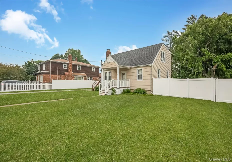57 Cedar Avenue, Babylon, NY, 3 Bedrooms Bedrooms, 7 Rooms Rooms,2 BathroomsBathrooms,Residential,For Rent,Cedar,0,1050640 57 Cedar Avenue, Babylon, NY, 3 Bedrooms Bedrooms, 7 Rooms Rooms,2 BathroomsBathrooms,Residential,For Rent,Cedar,0,1050640