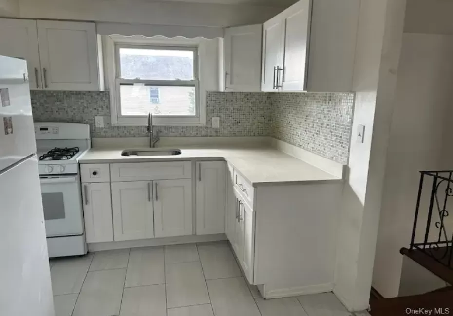 10425 215th Street, New York, NY, 2 Bedrooms Bedrooms, 5 Rooms Rooms,1 BathroomBathrooms,Residential Lease,For Rent,215th,0,1050854 10425 215th Street, New York, NY, 2 Bedrooms Bedrooms, 5 Rooms Rooms,1 BathroomBathrooms,Residential Lease,For Rent,215th,0,1050854