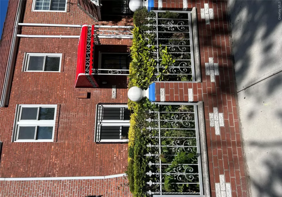 102-35 183rd Place, New York, NY, 3 Bedrooms Bedrooms, 6 Rooms Rooms,2 BathroomsBathrooms,Residential,For Rent,183rd,0,1050861 102-35 183rd Place, New York, NY, 3 Bedrooms Bedrooms, 6 Rooms Rooms,2 BathroomsBathrooms,Residential,For Rent,183rd,0,1050861