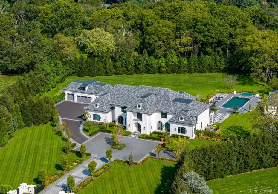 18 Evergreen Way, Oyster Bay, NY, 7 Bedrooms Bedrooms, 14 Rooms Rooms,10 BathroomsBathrooms,Residential,For Rent,Evergreen,0,1050255 18 Evergreen Way, Oyster Bay, NY, 7 Bedrooms Bedrooms, 14 Rooms Rooms,10 BathroomsBathrooms,Residential,For Rent,Evergreen,0,1050255