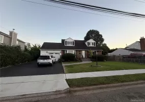 18 Alexander Avenue, Oyster Bay, NY, 4 Bedrooms Bedrooms, 12 Rooms Rooms,3 BathroomsBathrooms,Residential Lease,For Rent,Alexander,0,1050737 18 Alexander Avenue, Oyster Bay, NY, 4 Bedrooms Bedrooms, 12 Rooms Rooms,3 BathroomsBathrooms,Residential Lease,For Rent,Alexander,0,1050737