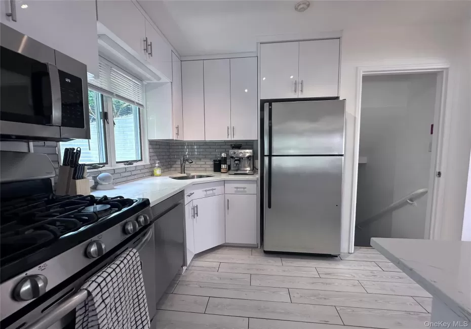 414 Chester Street, Long Beach, NY, 3 Bedrooms Bedrooms, 6 Rooms Rooms,1 BathroomBathrooms,Residential Lease,For Rent,Chester,0,1050852 414 Chester Street, Long Beach, NY, 3 Bedrooms Bedrooms, 6 Rooms Rooms,1 BathroomBathrooms,Residential Lease,For Rent,Chester,0,1050852