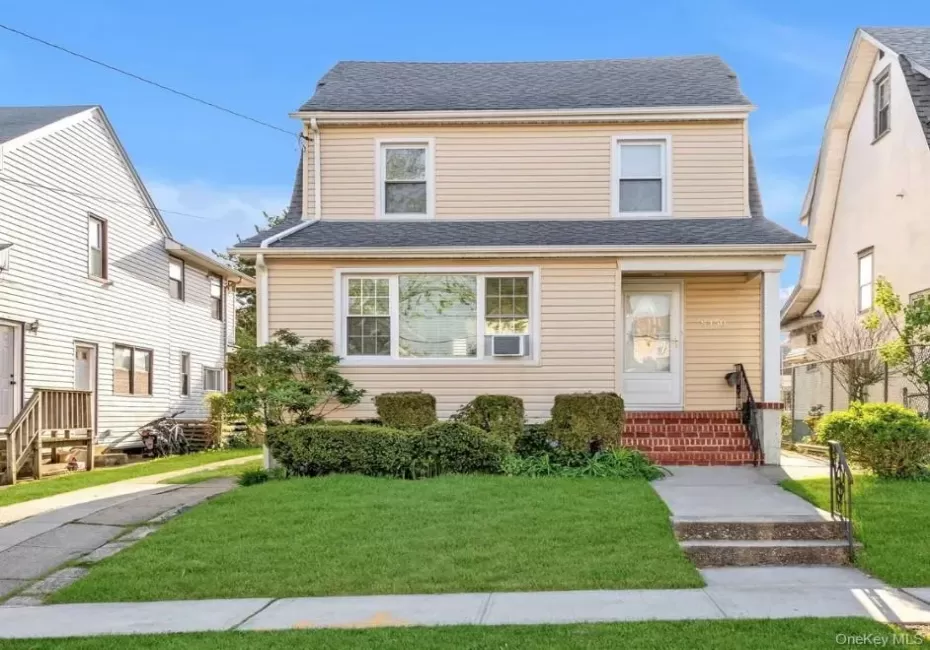 8450 159th Street, New York, NY, 5 Bedrooms Bedrooms, 9 Rooms Rooms,2 BathroomsBathrooms,Residential Lease,For Rent,159th,0,1050857 8450 159th Street, New York, NY, 5 Bedrooms Bedrooms, 9 Rooms Rooms,2 BathroomsBathrooms,Residential Lease,For Rent,159th,0,1050857