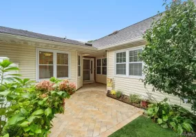 21 Revere Drive, Islip, NY, 2 Bedrooms Bedrooms, 5 Rooms Rooms,2 BathroomsBathrooms,Residential Lease,For Rent,Revere,0,1050753 21 Revere Drive, Islip, NY, 2 Bedrooms Bedrooms, 5 Rooms Rooms,2 BathroomsBathrooms,Residential Lease,For Rent,Revere,0,1050753