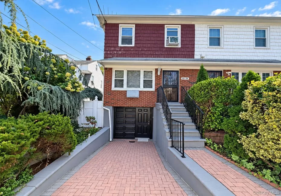 12126 7th Avenue, New York, NY, 3 Bedrooms Bedrooms, 6 Rooms Rooms,2 BathroomsBathrooms,Residential,For Rent,7th,0,1049820 12126 7th Avenue, New York, NY, 3 Bedrooms Bedrooms, 6 Rooms Rooms,2 BathroomsBathrooms,Residential,For Rent,7th,0,1049820