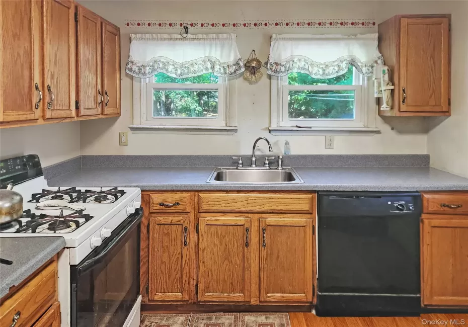 15 Grove Street, Ulster, NY, 3 Bedrooms Bedrooms, 7 Rooms Rooms,1 BathroomBathrooms,Residential,For Rent,Grove,0,1050972 15 Grove Street, Ulster, NY, 3 Bedrooms Bedrooms, 7 Rooms Rooms,1 BathroomBathrooms,Residential,For Rent,Grove,0,1050972