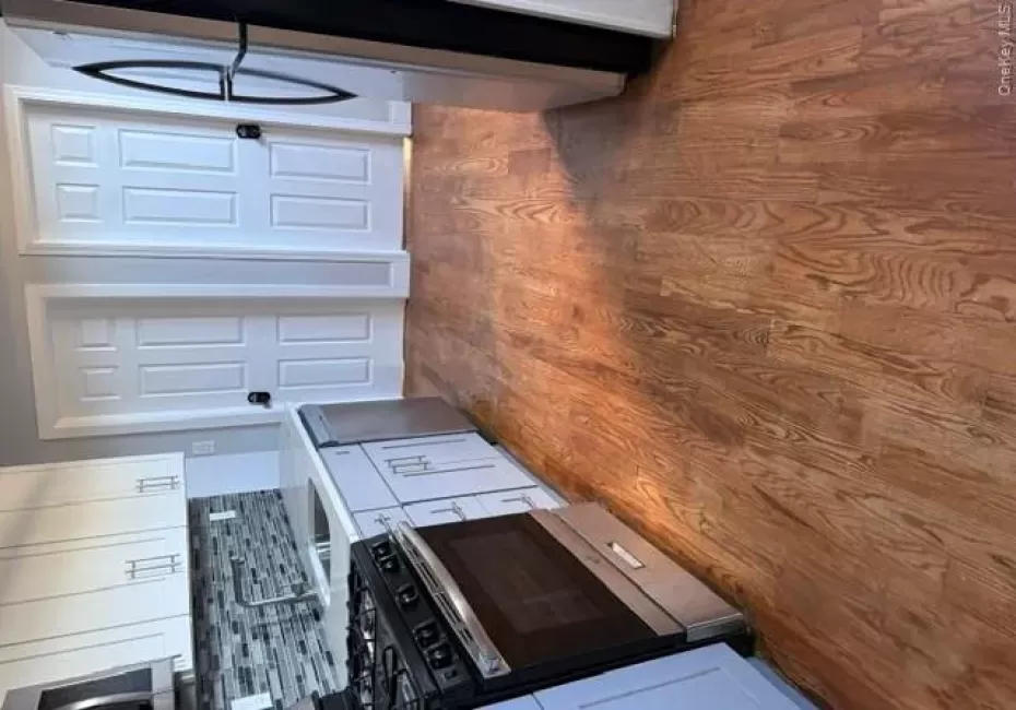 689 224th Street, New York, NY, 4 Bedrooms Bedrooms, 6 Rooms Rooms,2 BathroomsBathrooms,Residential Lease,For Rent,224th,0,1050665 689 224th Street, New York, NY, 4 Bedrooms Bedrooms, 6 Rooms Rooms,2 BathroomsBathrooms,Residential Lease,For Rent,224th,0,1050665