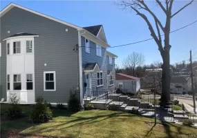 3A Sterling Avenue, White Plains, NY, 4 Bedrooms Bedrooms, 10 Rooms Rooms,3 BathroomsBathrooms,Residential Lease,For Rent,Sterling,0,1049671 3A Sterling Avenue, White Plains, NY, 4 Bedrooms Bedrooms, 10 Rooms Rooms,3 BathroomsBathrooms,Residential Lease,For Rent,Sterling,0,1049671