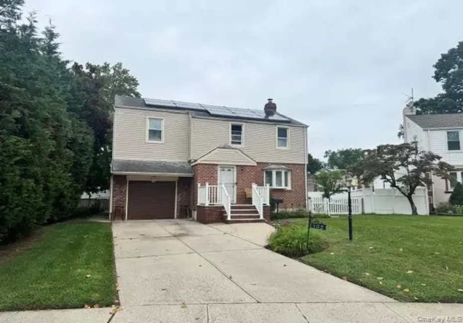 132 Nassau Street, Hempstead, NY, 3 Bedrooms Bedrooms, 5 Rooms Rooms,2 BathroomsBathrooms,Residential,For Rent,Nassau,0,1046993 132 Nassau Street, Hempstead, NY, 3 Bedrooms Bedrooms, 5 Rooms Rooms,2 BathroomsBathrooms,Residential,For Rent,Nassau,0,1046993