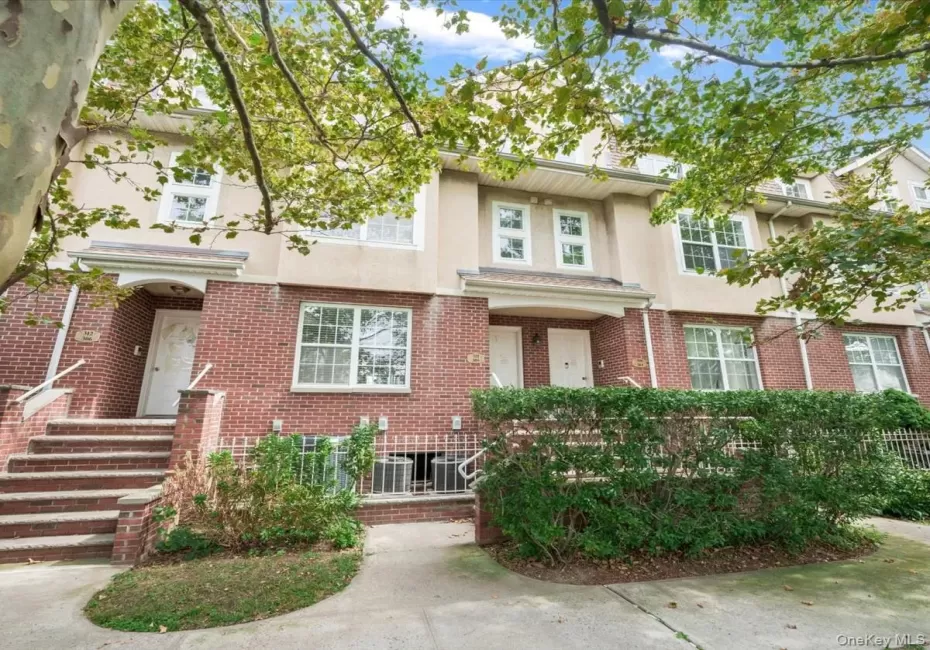 1 Patricia Lane, New York, NY, 2 Bedrooms Bedrooms, 4 Rooms Rooms,2 BathroomsBathrooms,Residential,For Rent,Patricia,0,1050287 1 Patricia Lane, New York, NY, 2 Bedrooms Bedrooms, 4 Rooms Rooms,2 BathroomsBathrooms,Residential,For Rent,Patricia,0,1050287