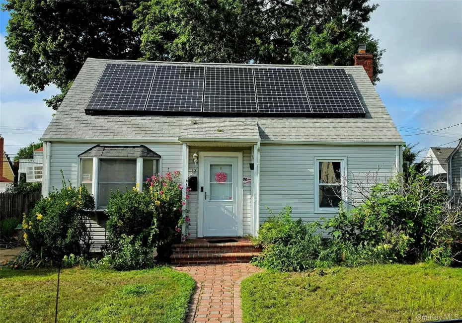 12 Robert Street, Oyster Bay, NY, 3 Bedrooms Bedrooms, 4 Rooms Rooms,1 BathroomBathrooms,Residential,For Rent,Robert,0,1044318 12 Robert Street, Oyster Bay, NY, 3 Bedrooms Bedrooms, 4 Rooms Rooms,1 BathroomBathrooms,Residential,For Rent,Robert,0,1044318