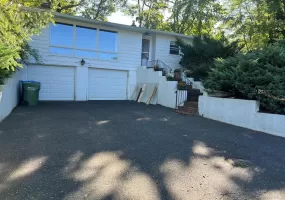 40 Laurel Drive, Brookhaven, NY, 3 Bedrooms Bedrooms, 6 Rooms Rooms,1 BathroomBathrooms,Residential,For Rent,Laurel,0,1045478 40 Laurel Drive, Brookhaven, NY, 3 Bedrooms Bedrooms, 6 Rooms Rooms,1 BathroomBathrooms,Residential,For Rent,Laurel,0,1045478