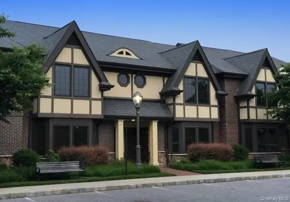 565 Merrick Road, Hempstead, NY, 2 Bedrooms Bedrooms, 5 Rooms Rooms,1 BathroomBathrooms,Residential Lease,For Rent,Merrick,0,1050881 565 Merrick Road, Hempstead, NY, 2 Bedrooms Bedrooms, 5 Rooms Rooms,1 BathroomBathrooms,Residential Lease,For Rent,Merrick,0,1050881