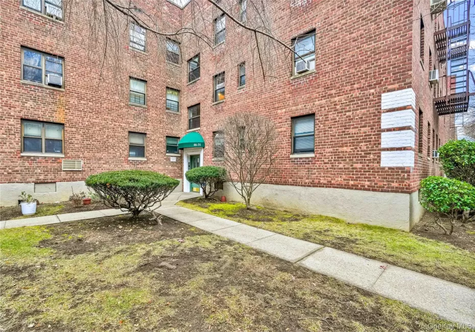 46-31 215th Place, New York, NY, 2 Bedrooms Bedrooms, 4 Rooms Rooms,1 BathroomBathrooms,Residential,For Rent,215th,0,958623 46-31 215th Place, New York, NY, 2 Bedrooms Bedrooms, 4 Rooms Rooms,1 BathroomBathrooms,Residential,For Rent,215th,0,958623