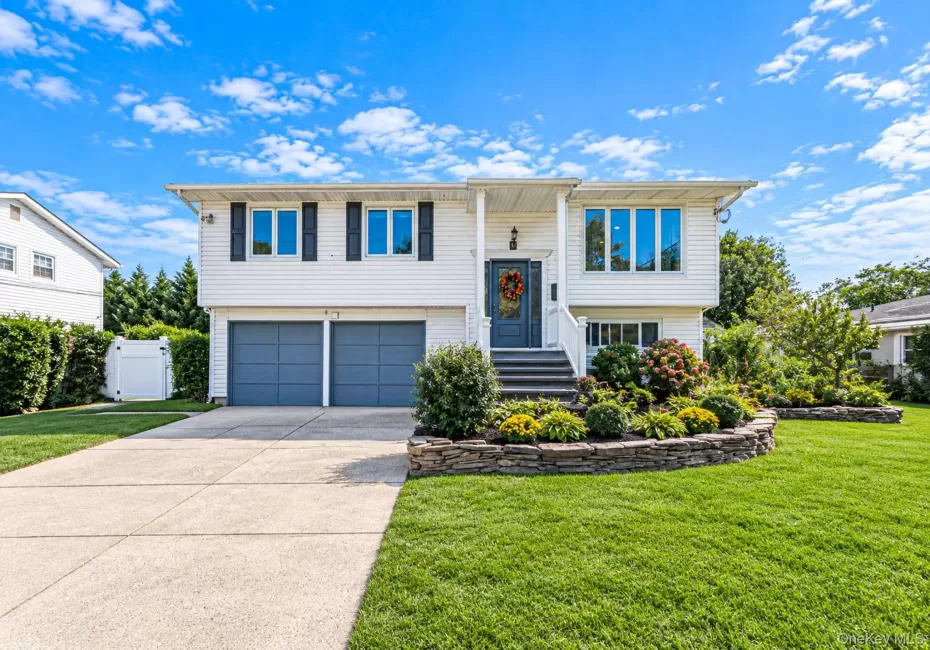 1527 Saint Louis Avenue, Islip, NY, 4 Bedrooms Bedrooms, 8 Rooms Rooms,3 BathroomsBathrooms,Residential,For Rent,Saint Louis,0,1048658 1527 Saint Louis Avenue, Islip, NY, 4 Bedrooms Bedrooms, 8 Rooms Rooms,3 BathroomsBathrooms,Residential,For Rent,Saint Louis,0,1048658