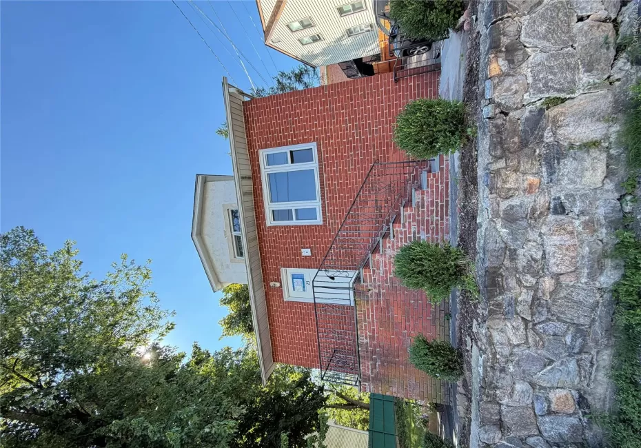 23 Mansion Ave, Yonkers, NY, 3 Bedrooms Bedrooms, 6 Rooms Rooms,1 BathroomBathrooms,Residential Lease,For Rent,Mansion Ave,0,1038305 23 Mansion Ave, Yonkers, NY, 3 Bedrooms Bedrooms, 6 Rooms Rooms,1 BathroomBathrooms,Residential Lease,For Rent,Mansion Ave,0,1038305
