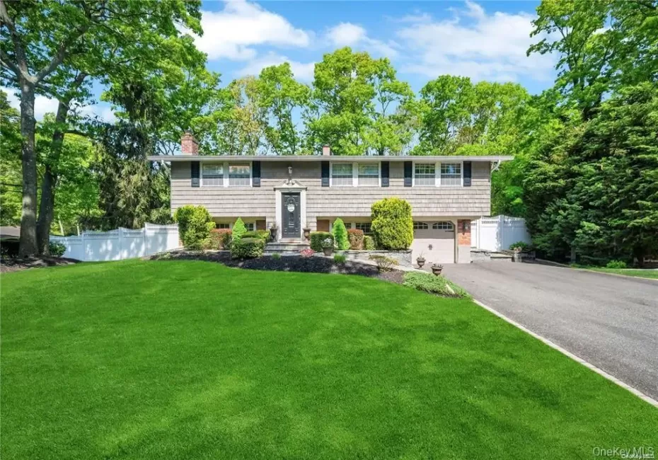 1 Cottontail Lane, Brookhaven, NY, 3 Bedrooms Bedrooms, 9 Rooms Rooms,2 BathroomsBathrooms,Residential,For Rent,Cottontail,0,1048542 1 Cottontail Lane, Brookhaven, NY, 3 Bedrooms Bedrooms, 9 Rooms Rooms,2 BathroomsBathrooms,Residential,For Rent,Cottontail,0,1048542