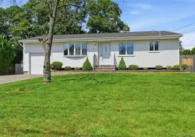 79 39th Street, Islip, NY, 3 Bedrooms Bedrooms, 7 Rooms Rooms,2 BathroomsBathrooms,Residential,For Rent,39th,0,1048776 79 39th Street, Islip, NY, 3 Bedrooms Bedrooms, 7 Rooms Rooms,2 BathroomsBathrooms,Residential,For Rent,39th,0,1048776