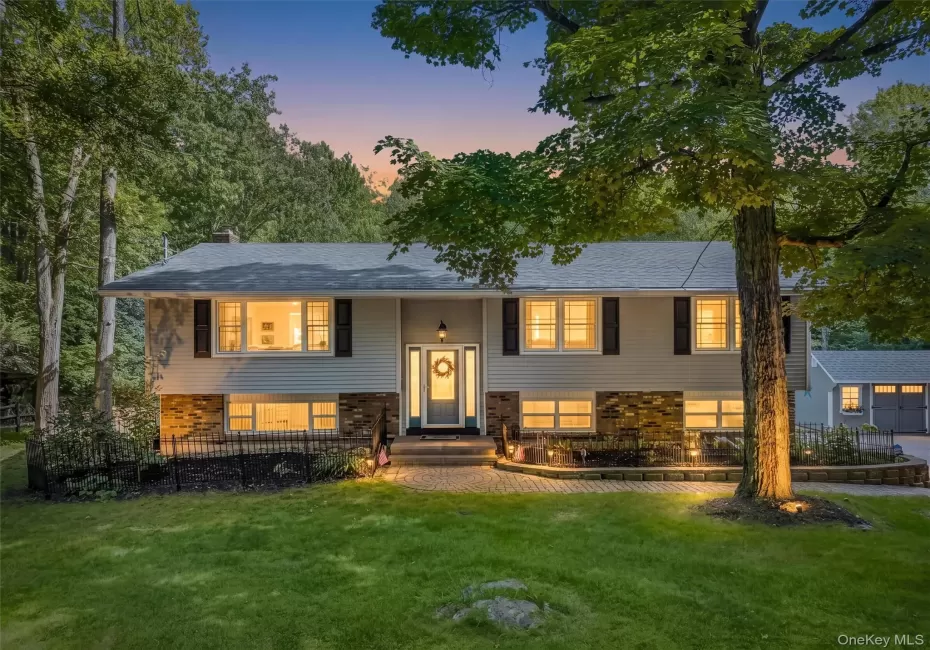 264 Bull Mill Road, Chester Town, NY, 3 Bedrooms Bedrooms, 11 Rooms Rooms,2 BathroomsBathrooms,Residential,For Rent,Bull Mill,0,1049026 264 Bull Mill Road, Chester Town, NY, 3 Bedrooms Bedrooms, 11 Rooms Rooms,2 BathroomsBathrooms,Residential,For Rent,Bull Mill,0,1049026