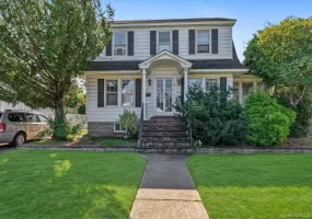 34 Kingsland Place, Babylon, NY, 3 Bedrooms Bedrooms, 8 Rooms Rooms,1 BathroomBathrooms,Residential,For Rent,Kingsland,0,1050985 34 Kingsland Place, Babylon, NY, 3 Bedrooms Bedrooms, 8 Rooms Rooms,1 BathroomBathrooms,Residential,For Rent,Kingsland,0,1050985