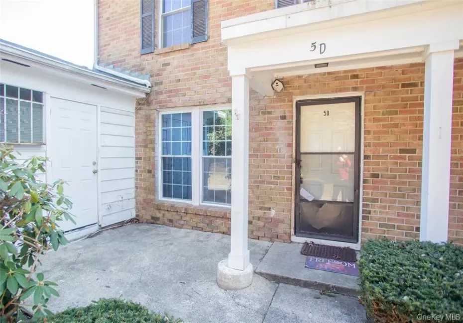 5 Ethan Allen Court, Brookhaven, NY, 2 Bedrooms Bedrooms, 6 Rooms Rooms,1 BathroomBathrooms,Residential Lease,For Rent,Ethan Allen,0,1051010 5 Ethan Allen Court, Brookhaven, NY, 2 Bedrooms Bedrooms, 6 Rooms Rooms,1 BathroomBathrooms,Residential Lease,For Rent,Ethan Allen,0,1051010
