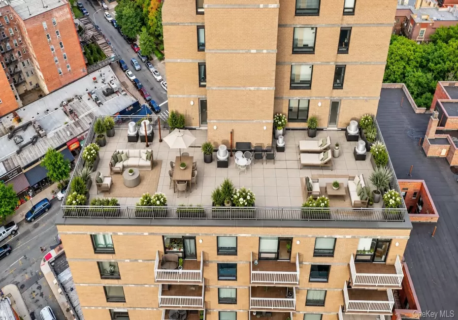 11624 Grosvenor Lane, New York, NY, 1 Bedroom Bedrooms, 4 Rooms Rooms,1 BathroomBathrooms,Residential,For Rent,Grosvenor,0,1050655 11624 Grosvenor Lane, New York, NY, 1 Bedroom Bedrooms, 4 Rooms Rooms,1 BathroomBathrooms,Residential,For Rent,Grosvenor,0,1050655